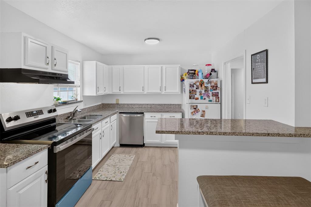 3821 Winfield Avenue Property Photo 17