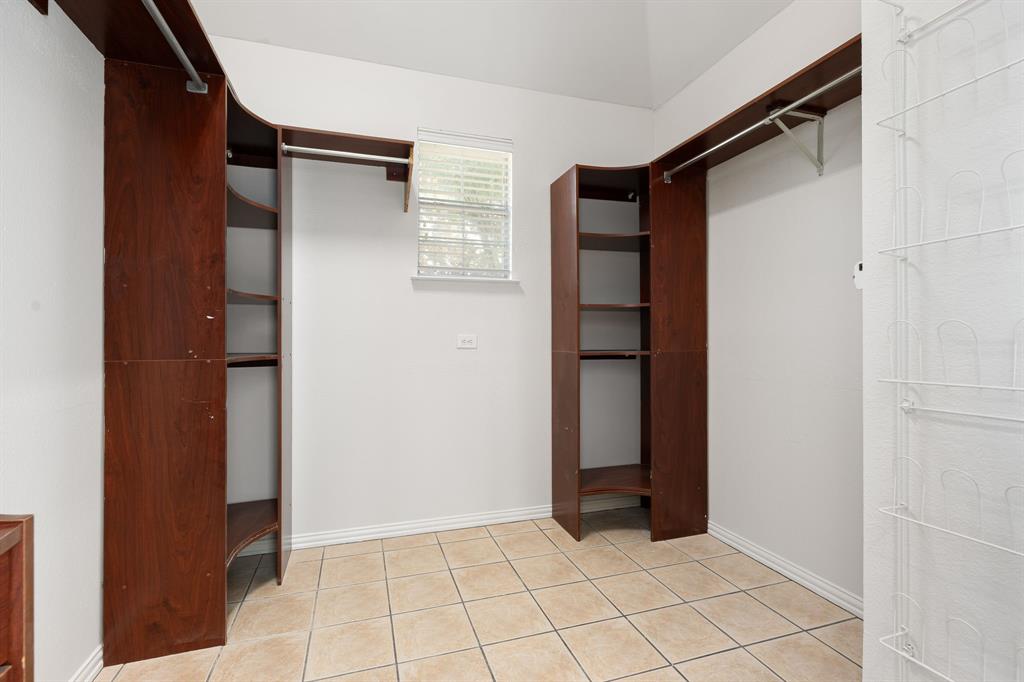 321 Andre Drive Property Photo 34