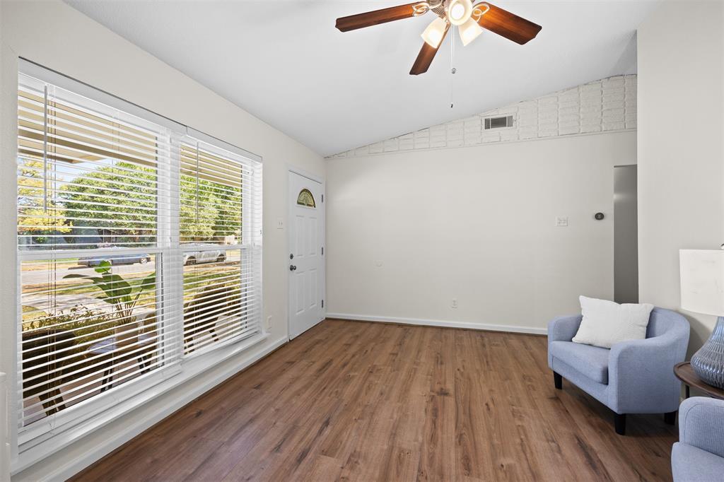 1118 Pacific Drive Property Photo 6