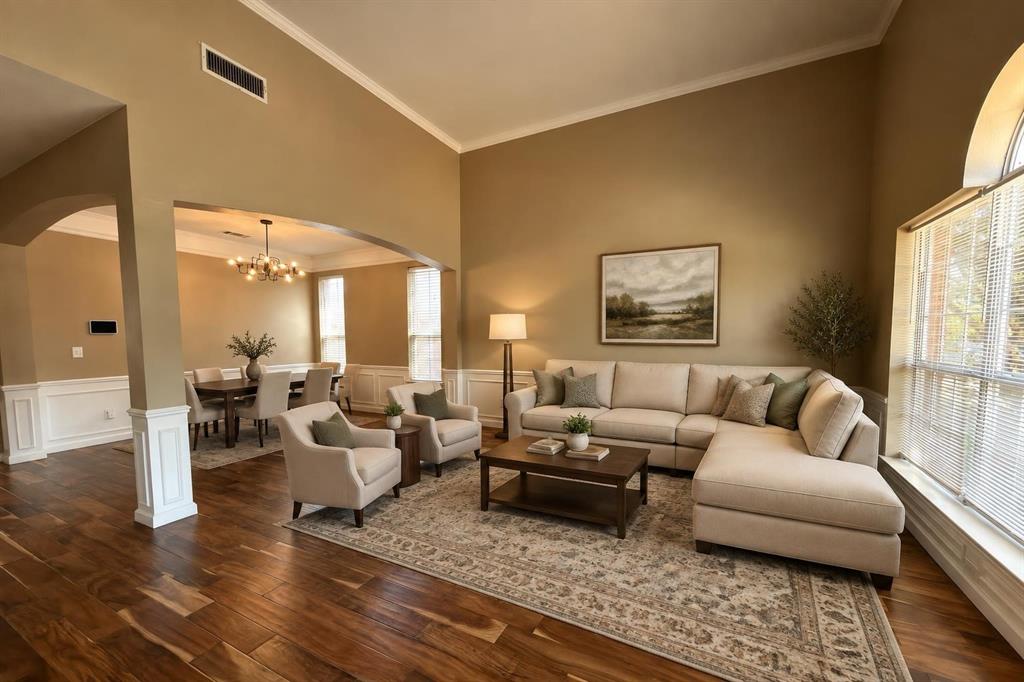 10912 Reisling Drive Property Photo 2