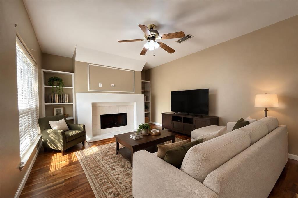 10912 Reisling Drive Property Photo 6