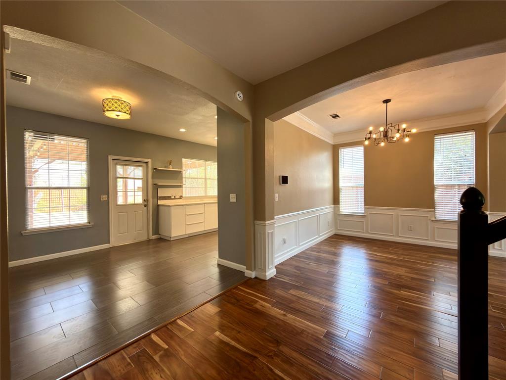 10912 Reisling Drive Property Photo 9