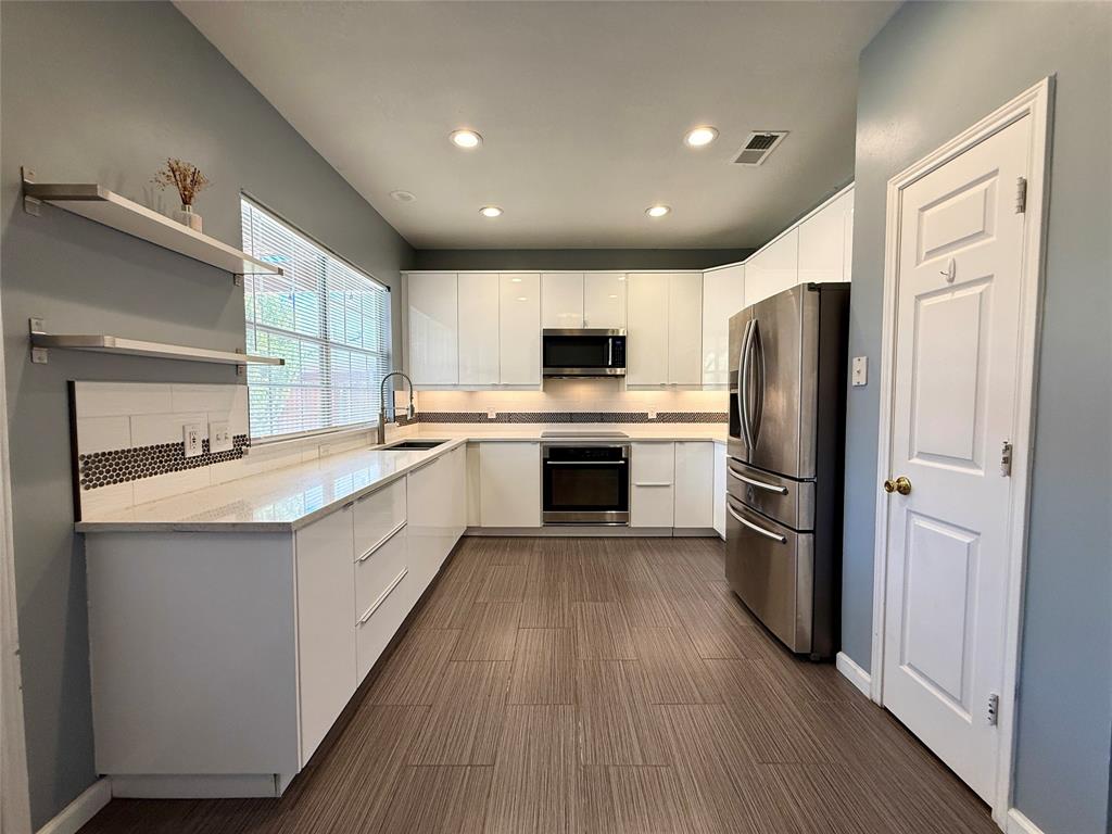 10912 Reisling Drive Property Photo 10