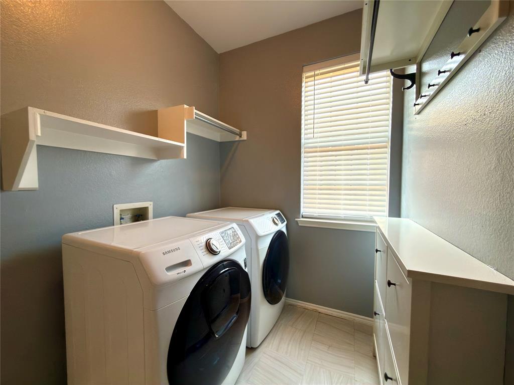 10912 Reisling Drive Property Photo 20