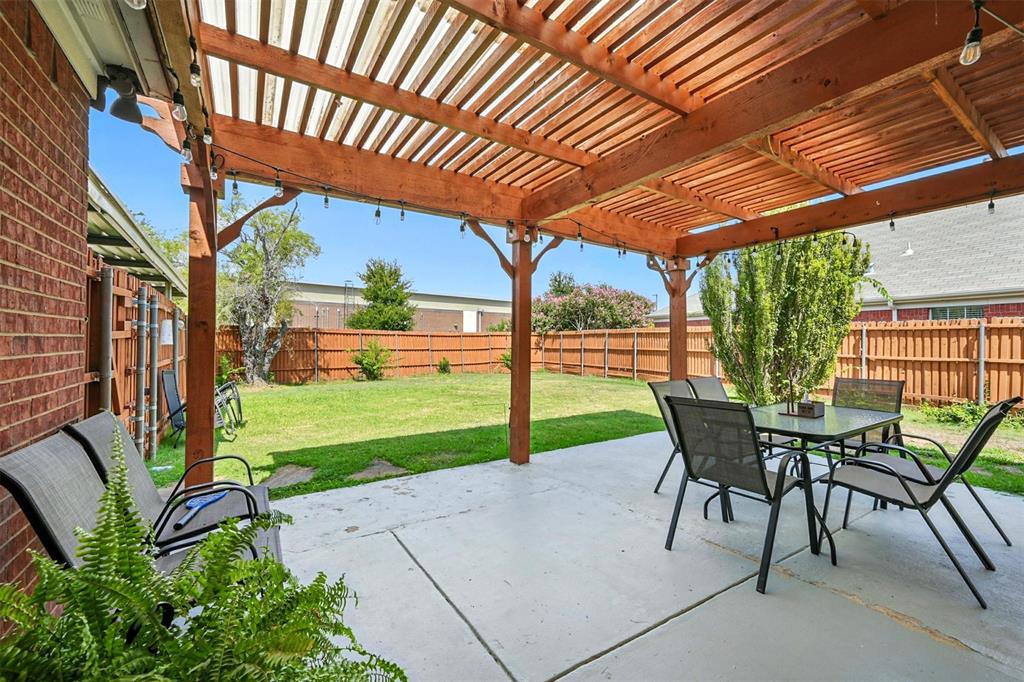 10912 Reisling Drive Property Photo 21