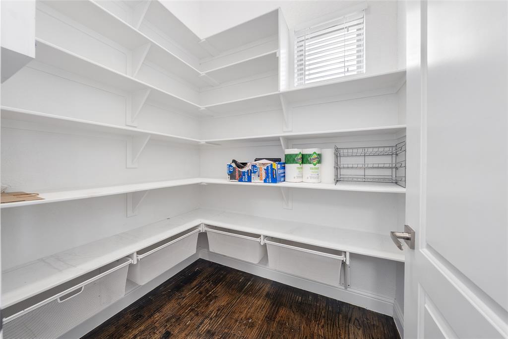102 Whitney Court Property Photo 18