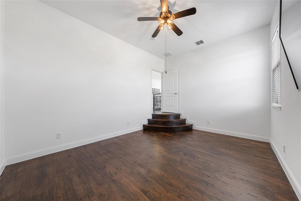 102 Whitney Court Property Photo 31
