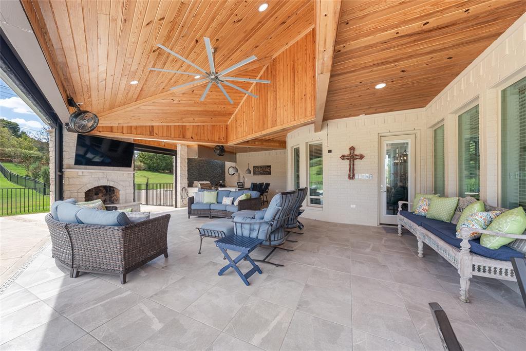102 Whitney Court Property Photo 32