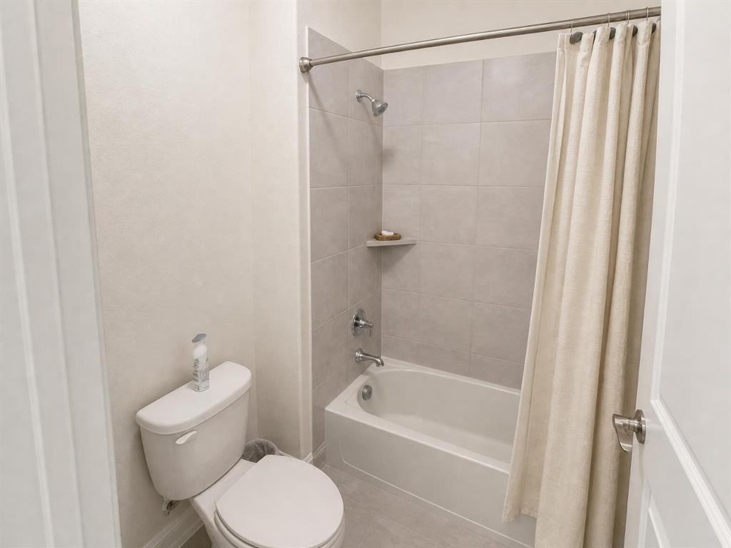 2812 Ranger Lane Property Photo 4