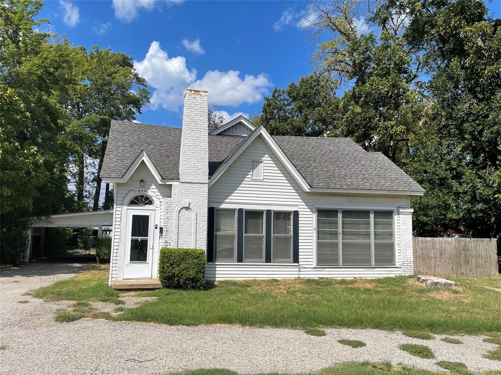 411 Corsicana Street Property Photo 1