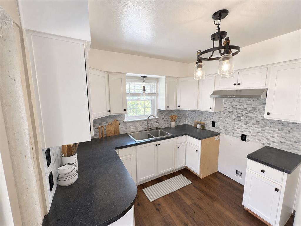 1909 S 53rd Street Property Photo 9