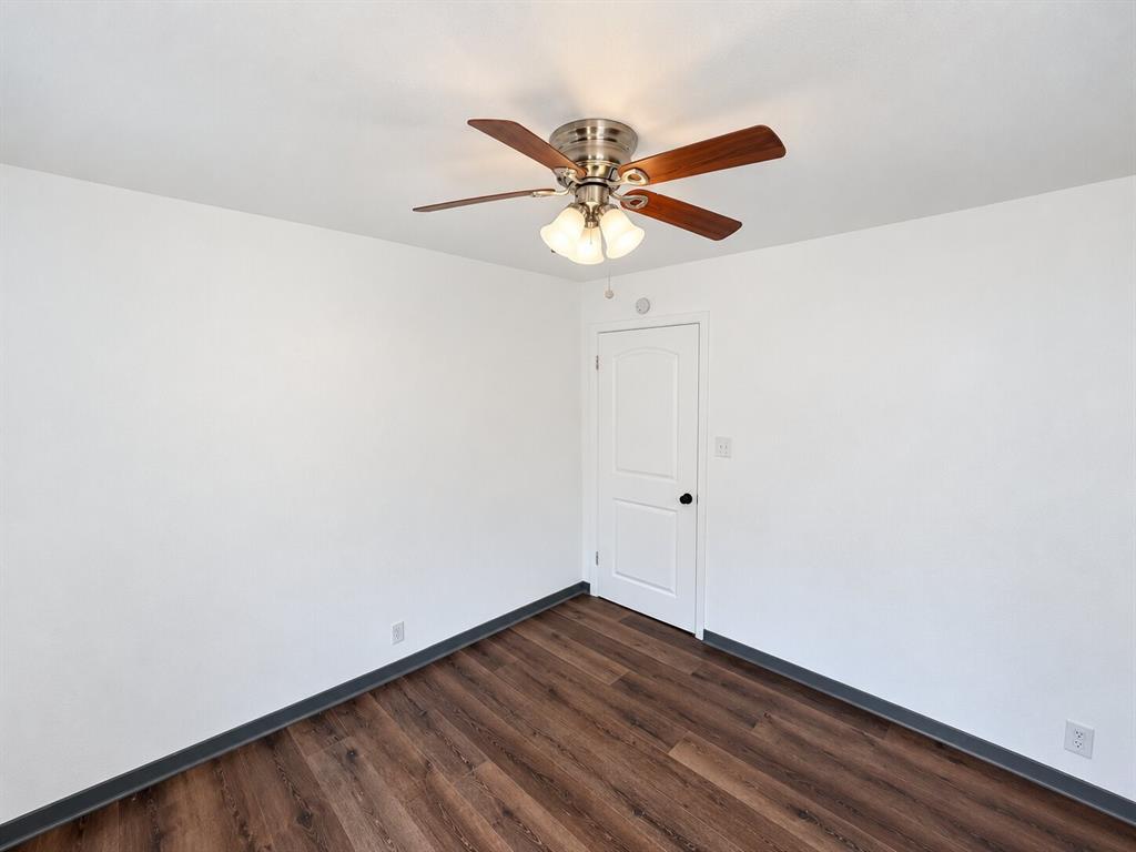 1909 S 53rd Street Property Photo 15
