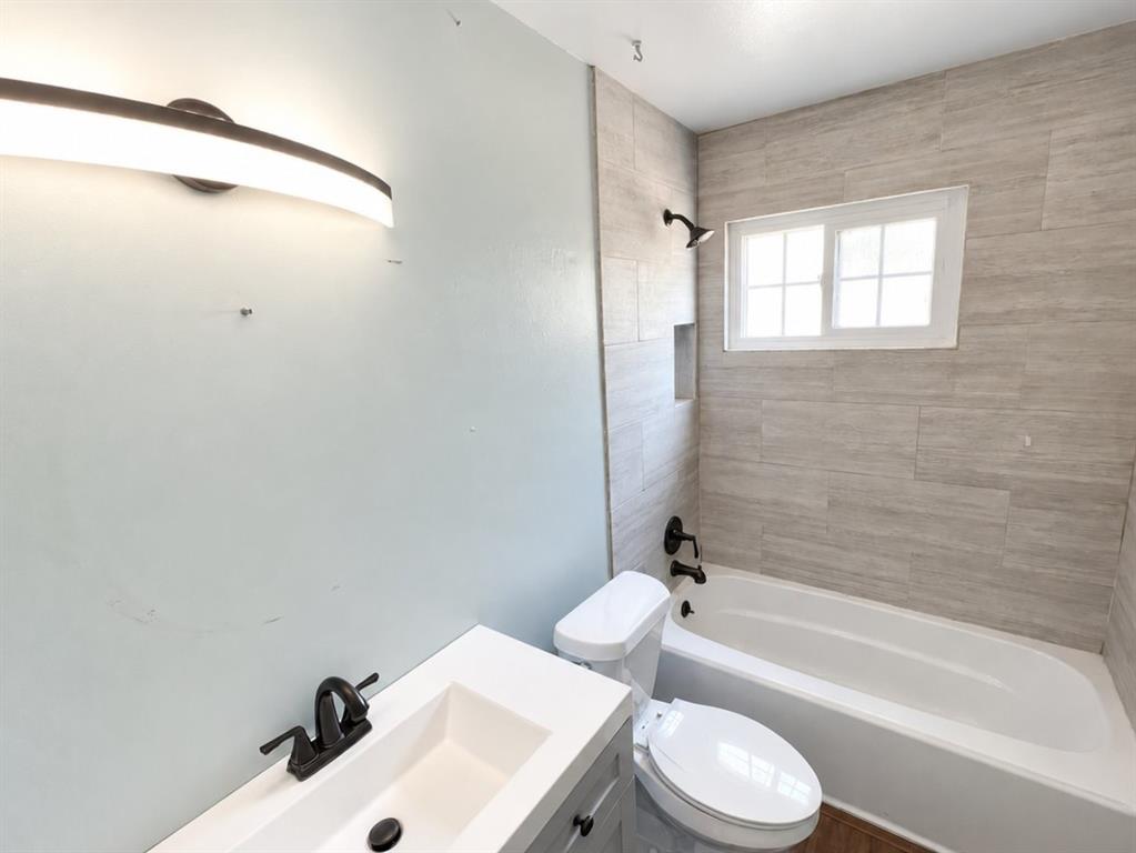 1909 S 53rd Street Property Photo 21