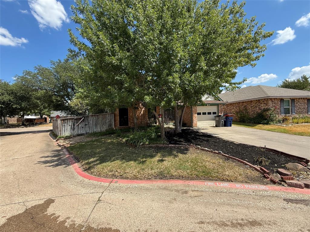 1228 Collin Drive Property Photo 1