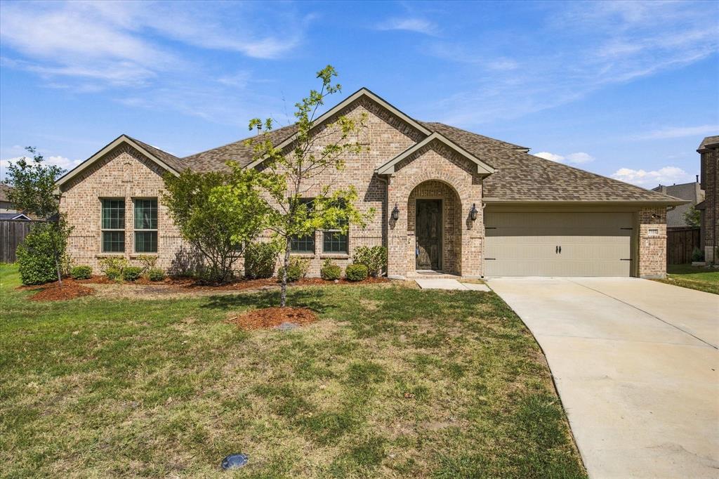 1001 Blue Heron Court Property Photo 1