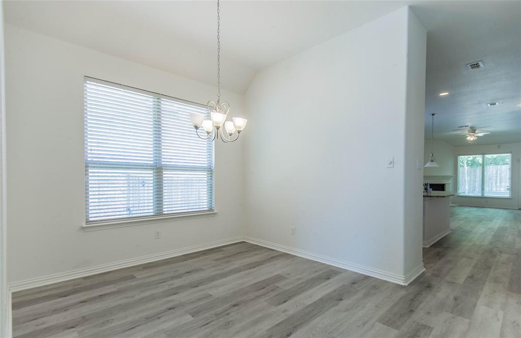 1404 Suttonview Drive Property Photo 6