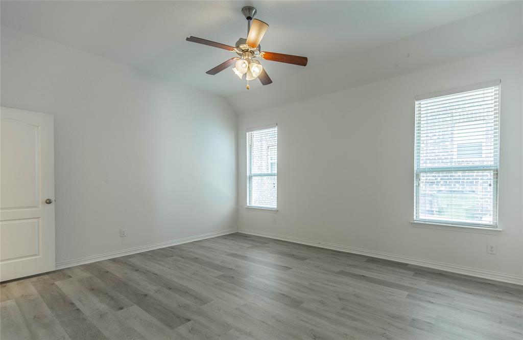 1404 Suttonview Drive Property Photo 20