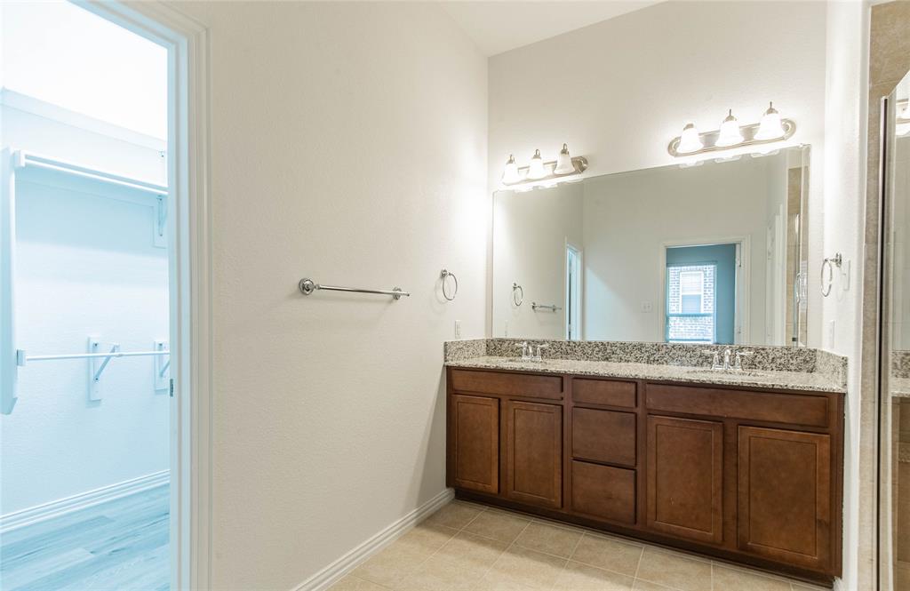 1404 Suttonview Drive Property Photo 21