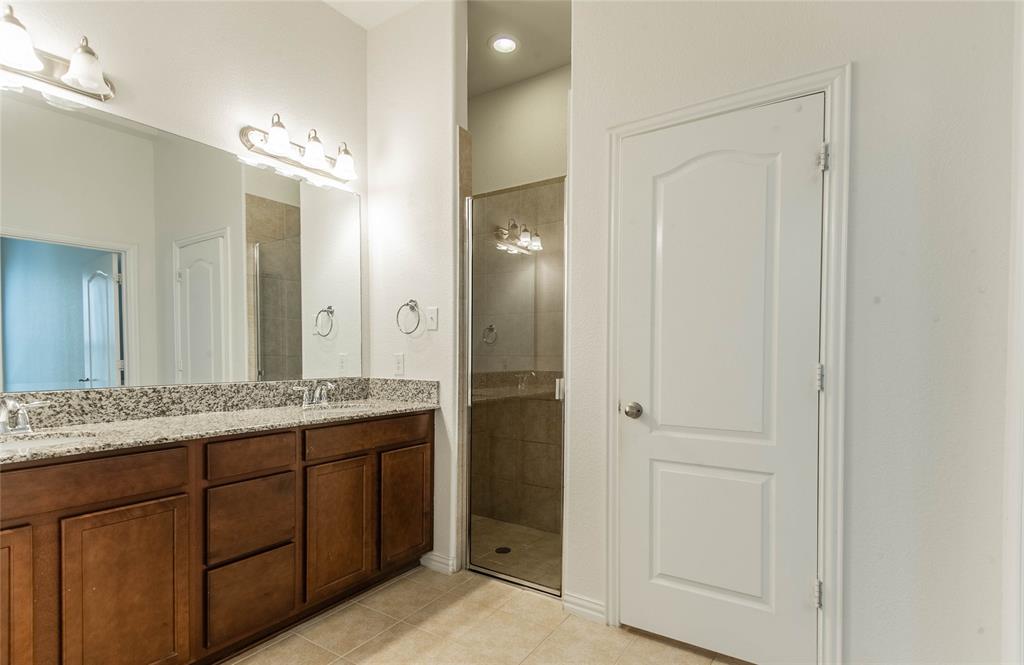 1404 Suttonview Drive Property Photo 32