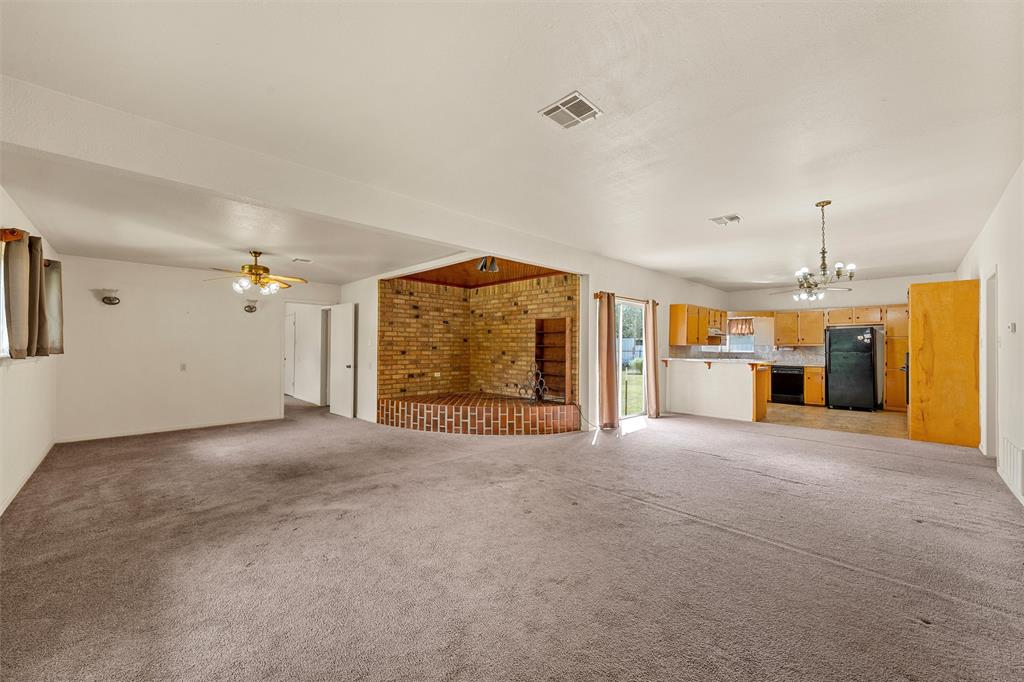 1314 W 9th Street Property Photo 4