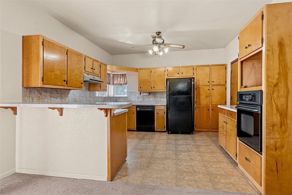 1314 W 9th Street Property Photo 8