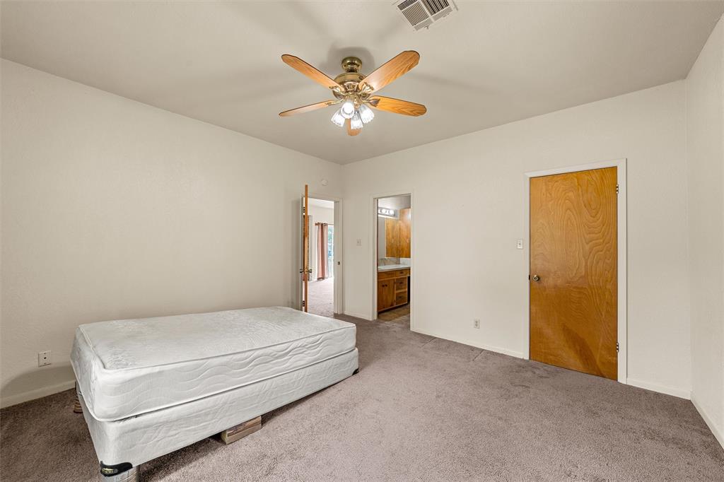 1314 W 9th Street Property Photo 16