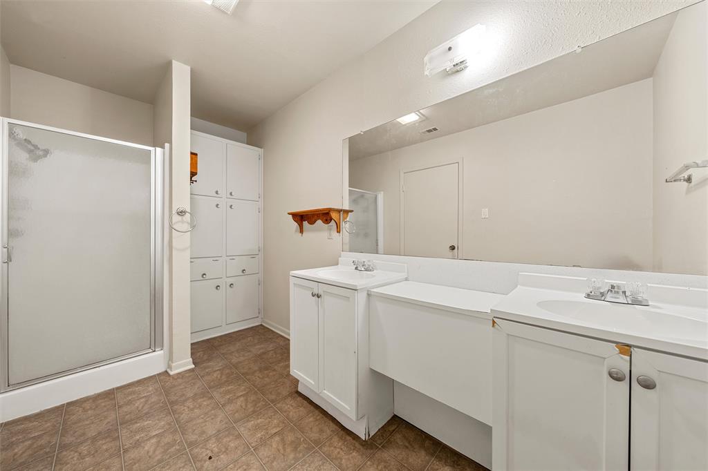1314 W 9th Street Property Photo 20