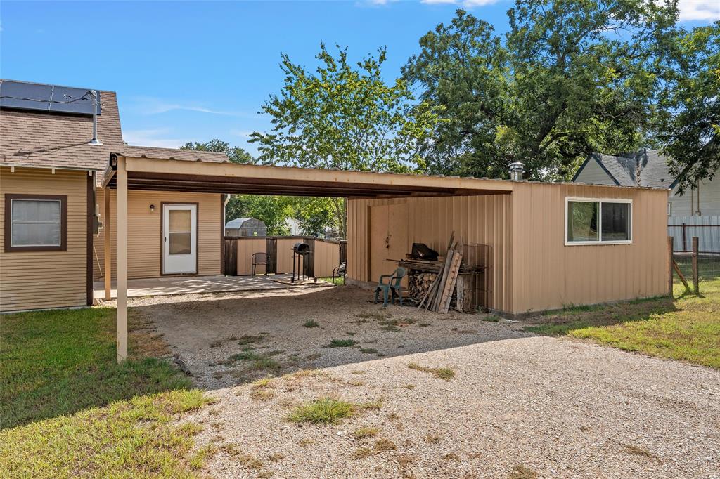 1314 W 9th Street Property Photo 25