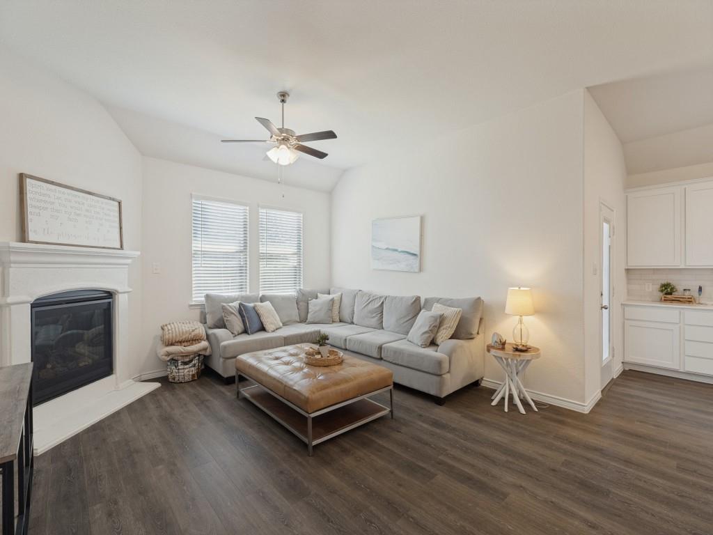 312 Penn Street Property Photo 10
