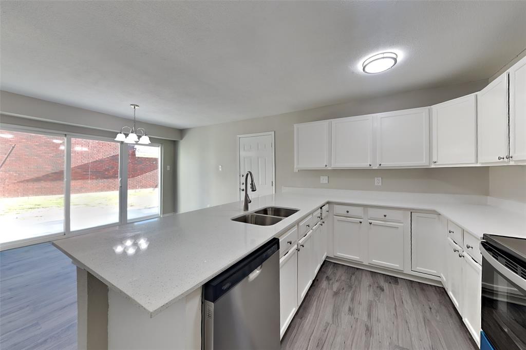 2924 Peninsula Way Property Photo 3