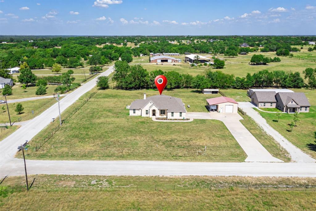 10133 Private Road 5393 Property Photo 1