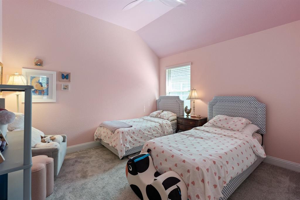 14828 Grissom Avenue Property Photo 6
