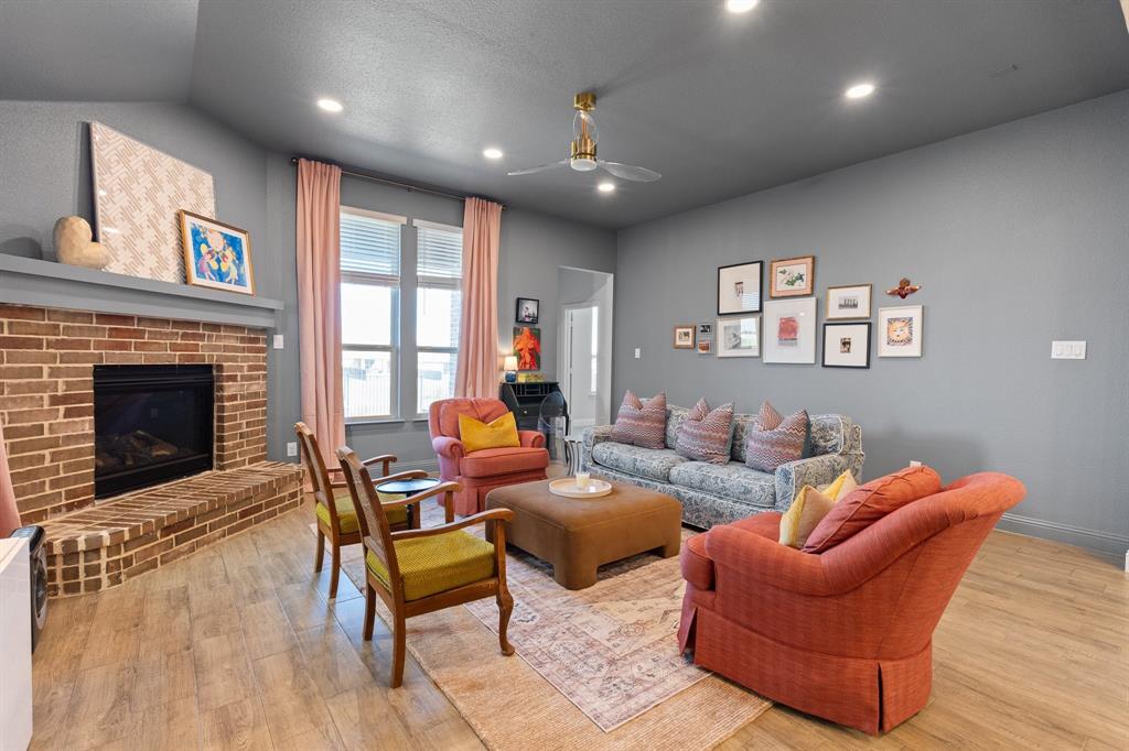 14828 Grissom Avenue Property Photo 14