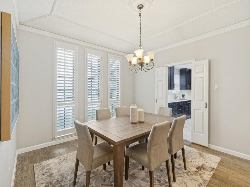 10123 Apple Creek Drive Property Photo 7