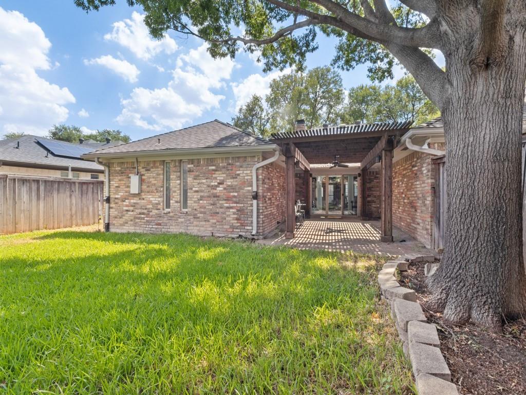 10123 Apple Creek Drive Property Photo 24