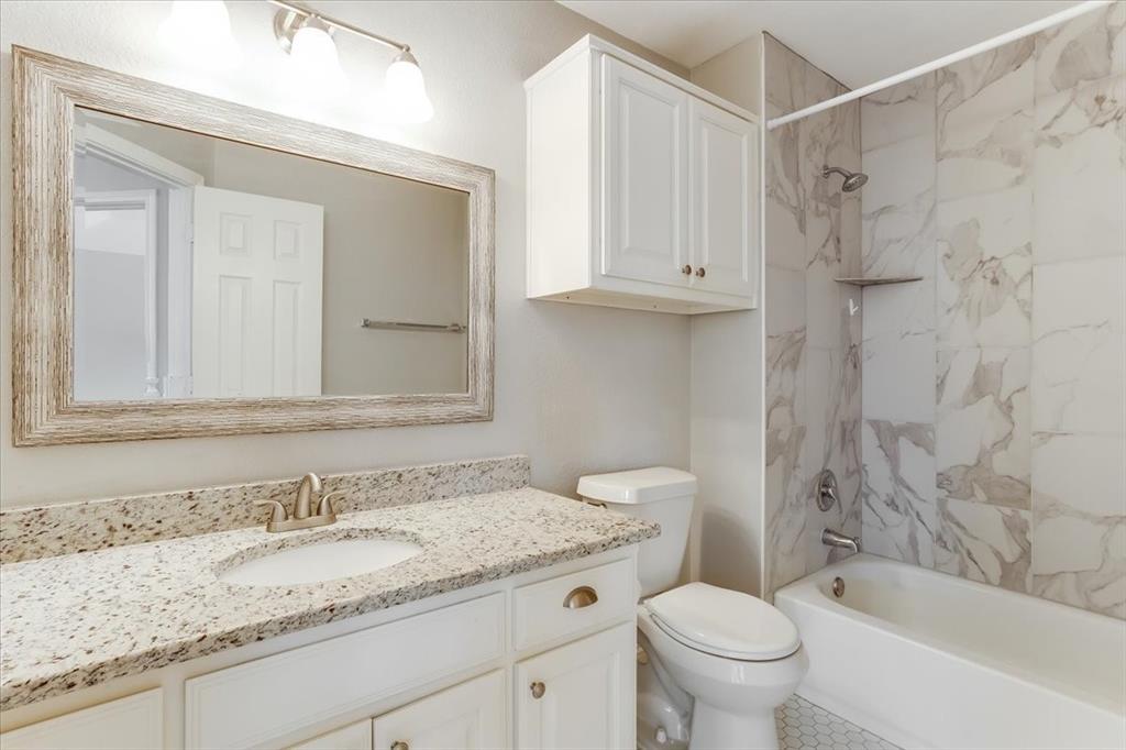 908 Dallas Lane Property Photo 32