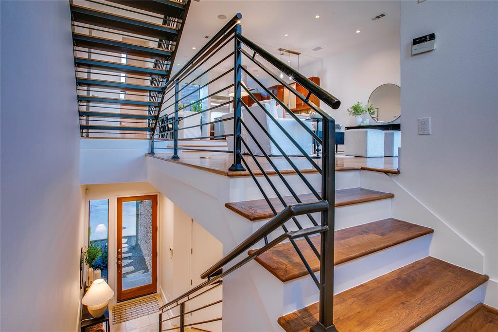 433 Trinity River Circle Property Photo 7
