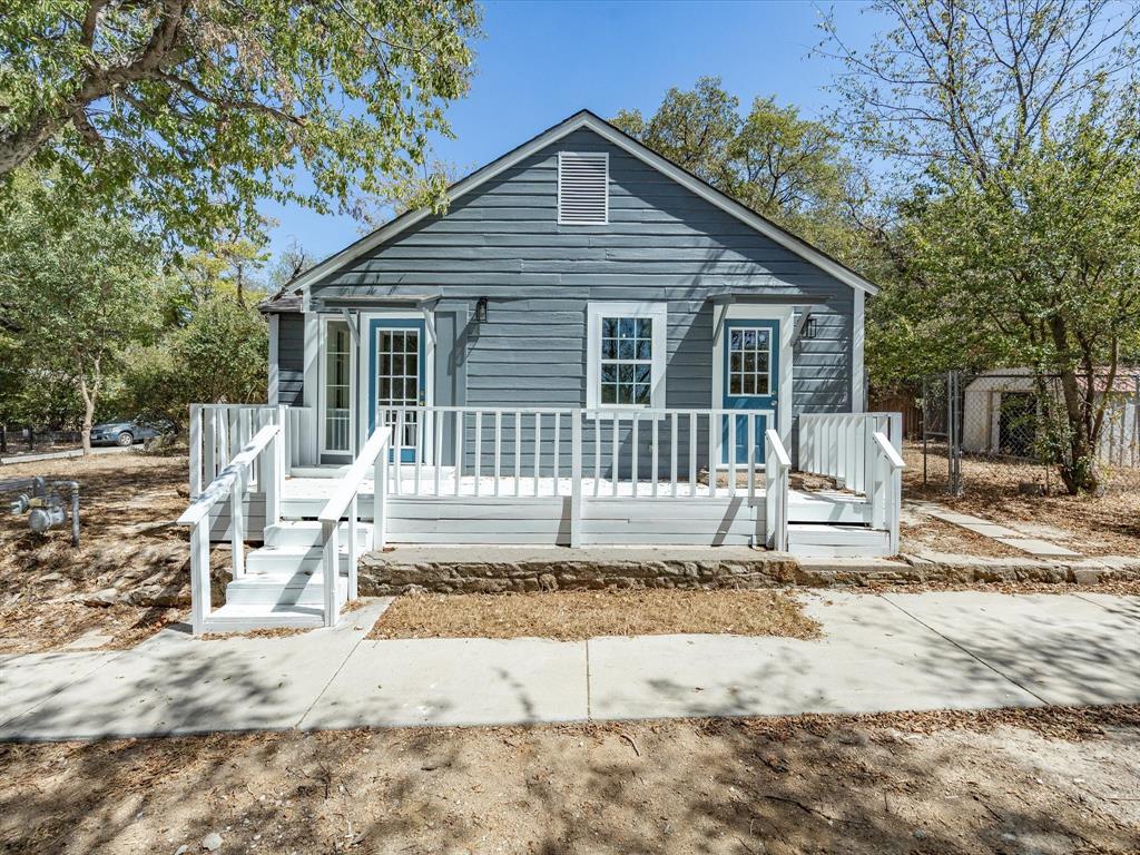 6933 Hatch Road Property Photo 1