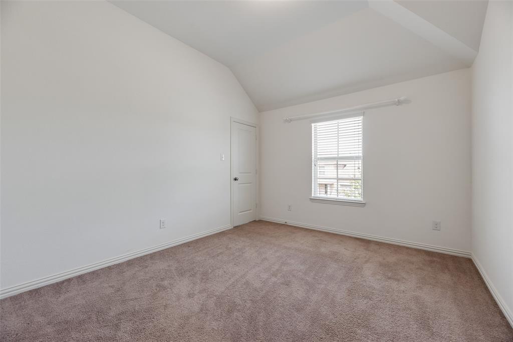 812 Overton Avenue Property Photo 18