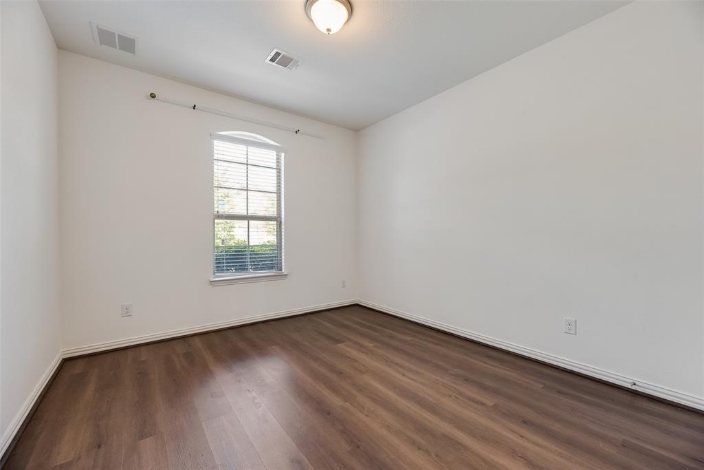 812 Overton Avenue Property Photo 25