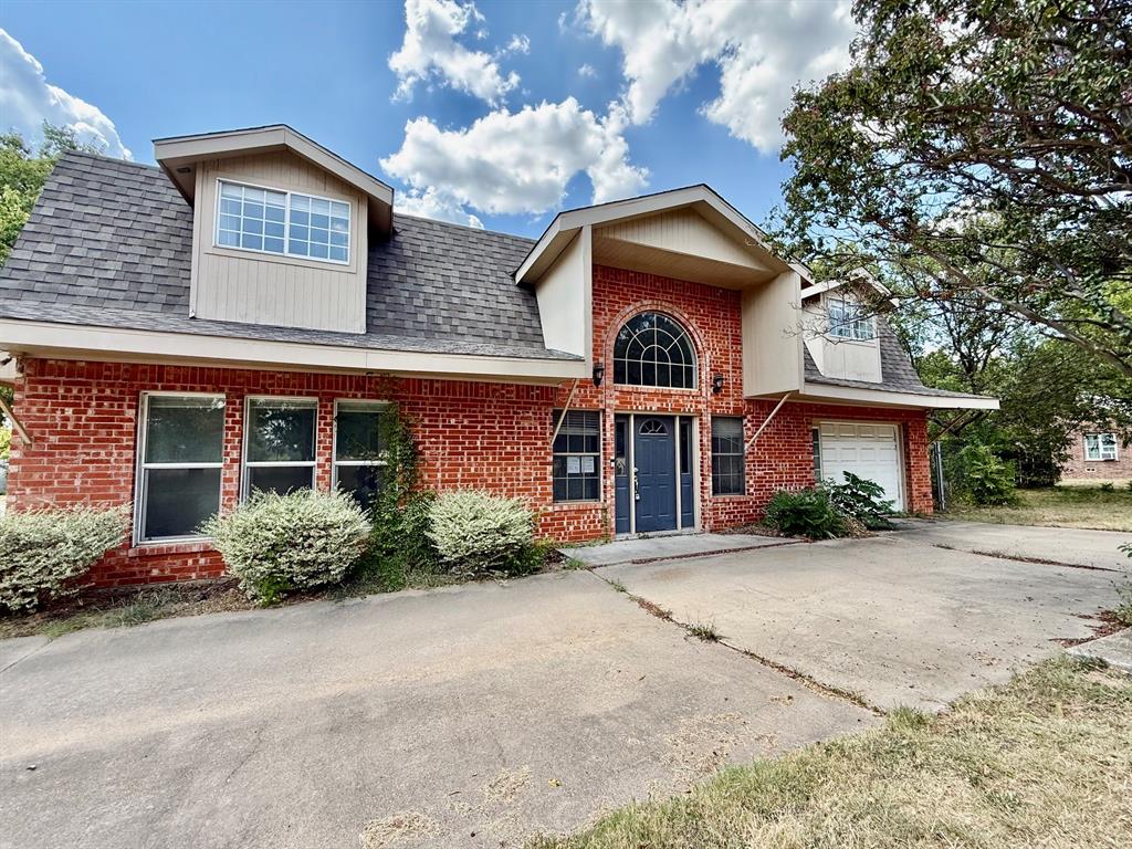 312 S Mockingbird Lane Property Photo 1