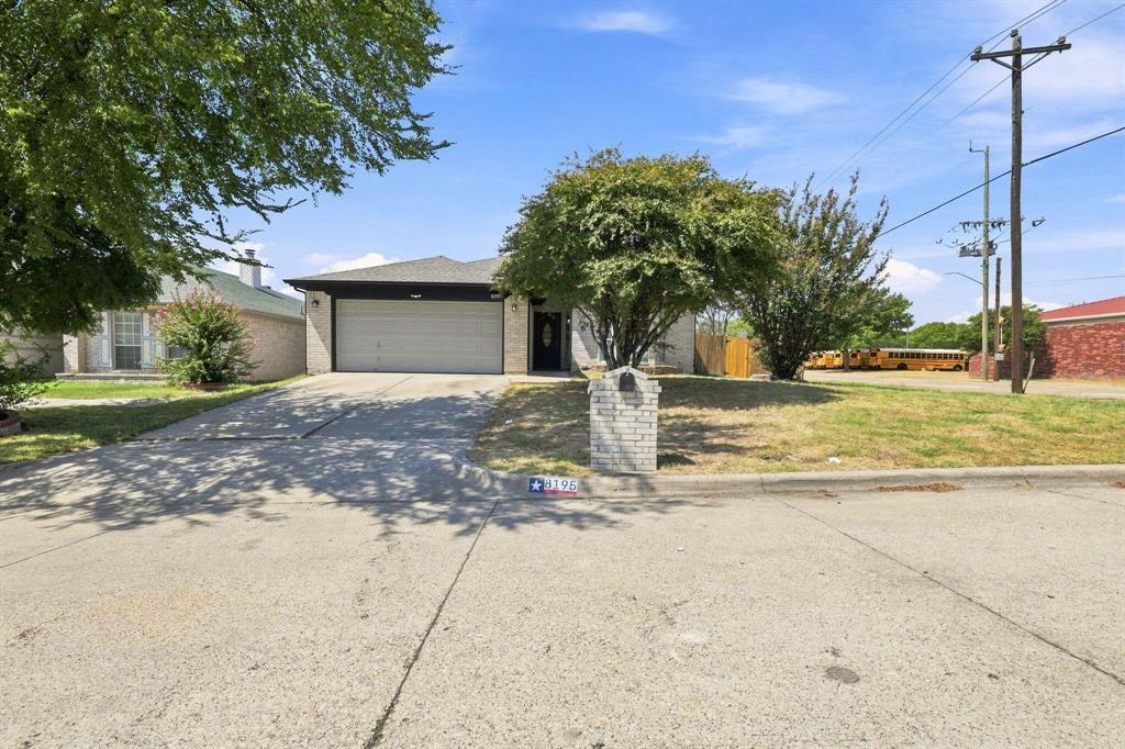8195 Waterside Trail Property Photo 1