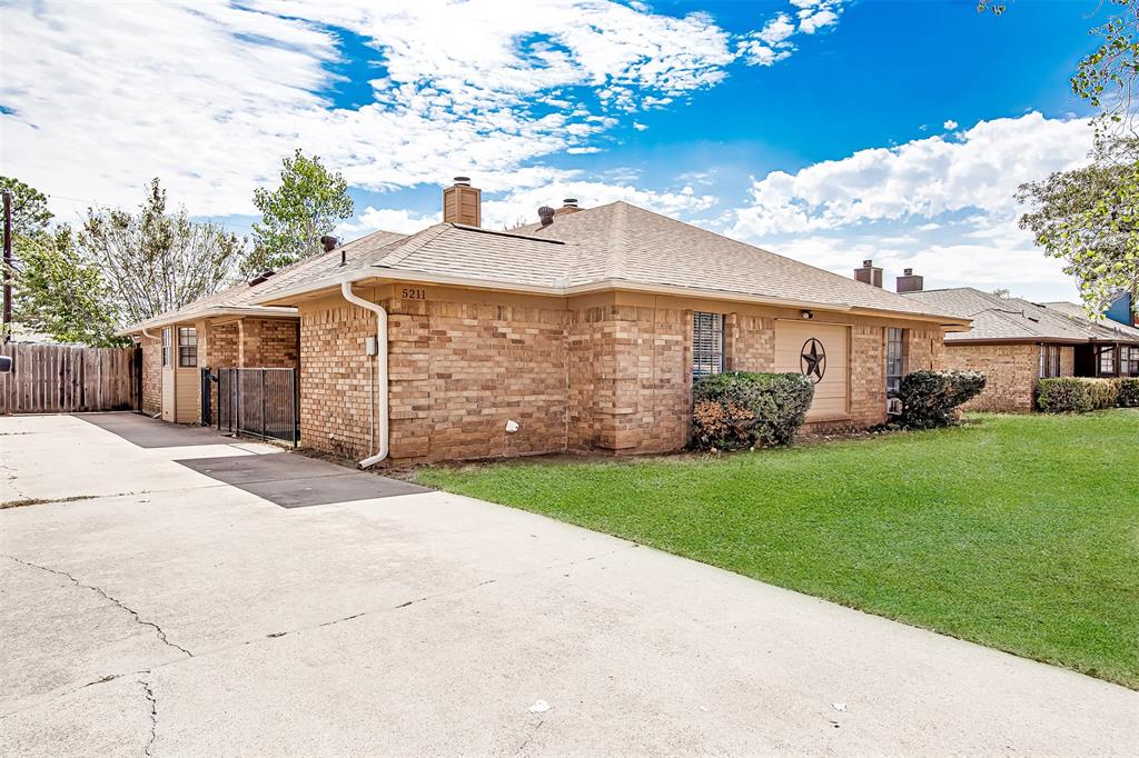 5211 Wild West Drive Property Photo 1