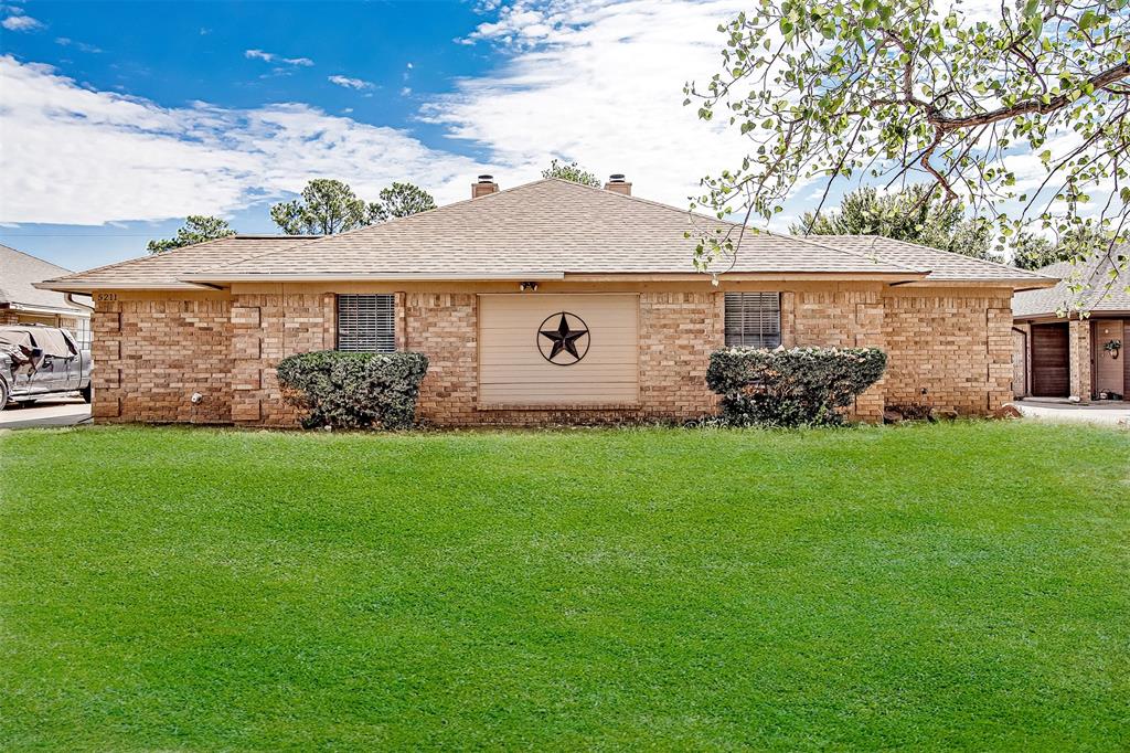 5211 Wild West Drive Property Photo 2