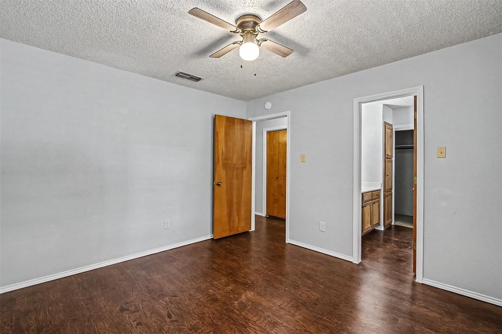 5211 Wild West Drive Property Photo 10