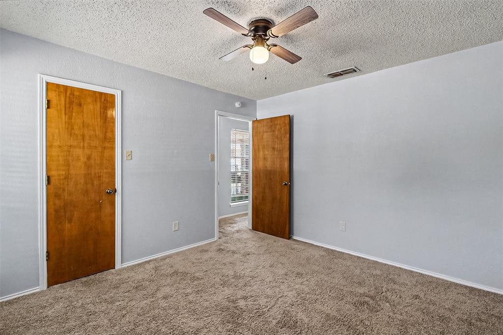 5211 Wild West Drive Property Photo 11