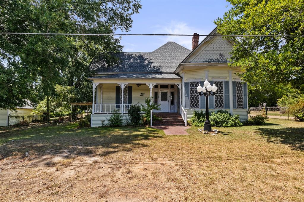 411 Ellis Property Photo 1