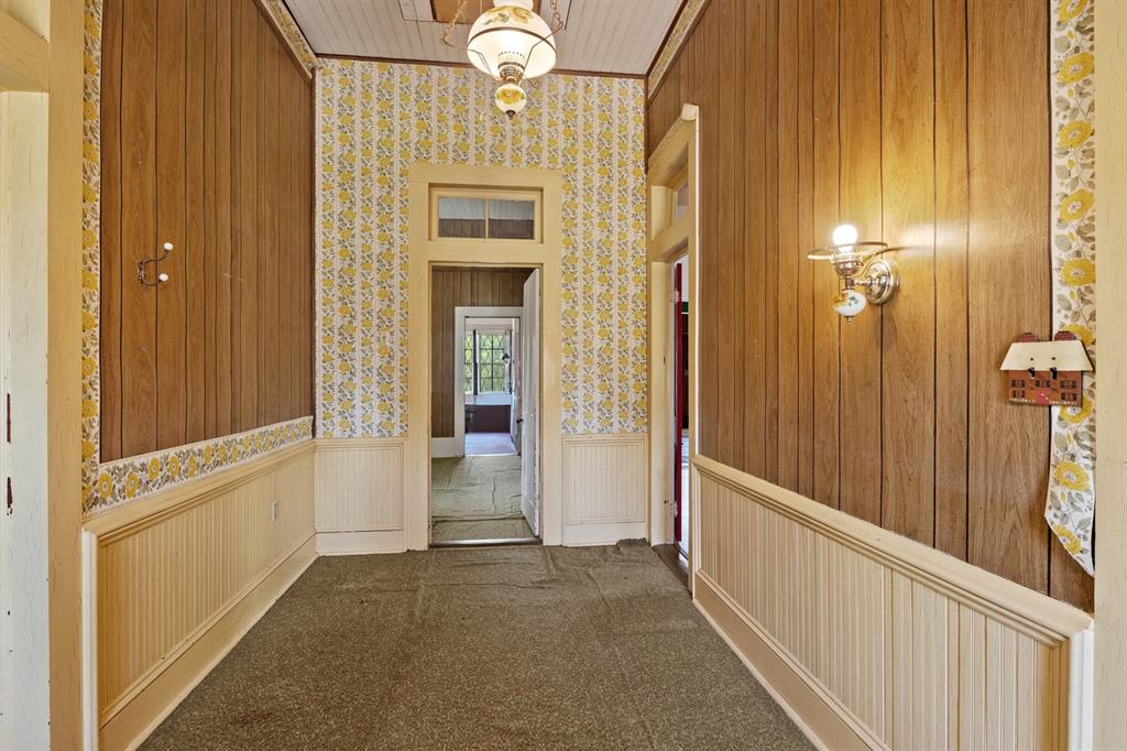 411 Ellis Property Photo 2