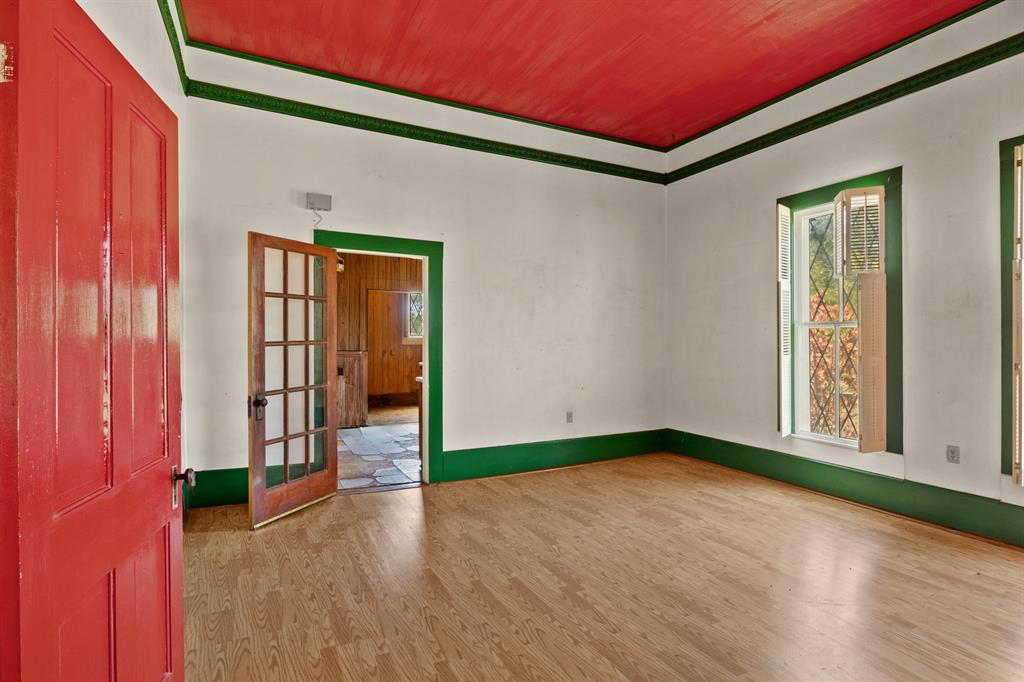 411 Ellis Property Photo 7