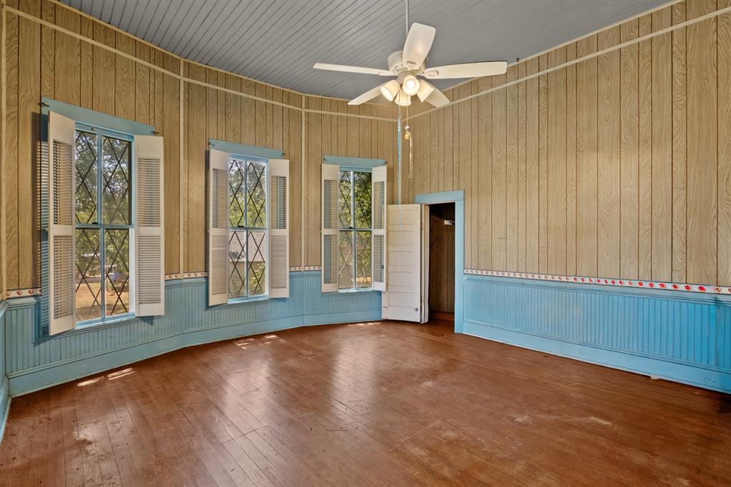 411 Ellis Property Photo 11